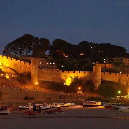 Apartment Nomad Haux In The Heart Of Tossa 5 Tossa de Mar